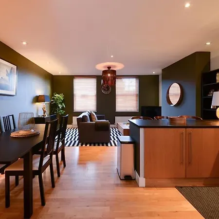 Mr2 - Charming 1 Bed Apartment, Munster Village